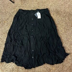 TORRID BLACK MIDI SKIRT WITH FAUX BUTTONS